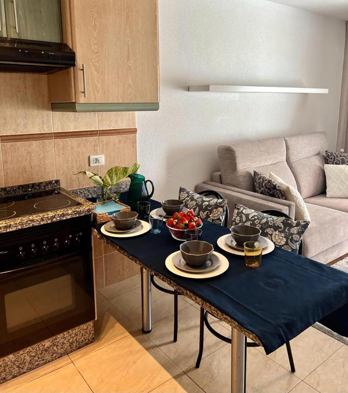 Playa Feñabe Coconut Apartament In Garden City מראה חיצוני תמונה